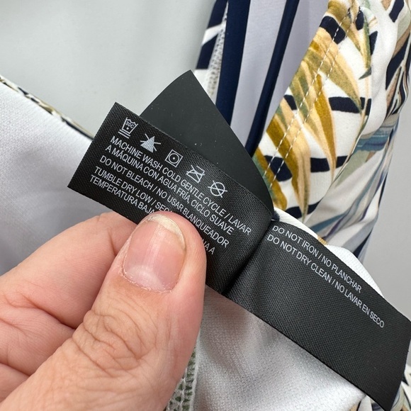 HURLEY L Green palm print UPF 50+ 4 way stretch swimsuit tropical resortwear - Picture 9 of 10